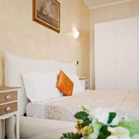 Grand & Des Hotel 4*