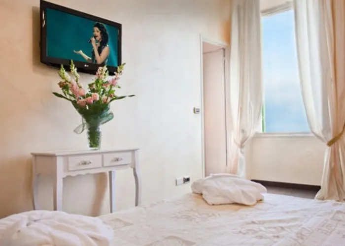 Hotel Grand & Des 4*