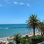 Hotel Grand & Des 4*