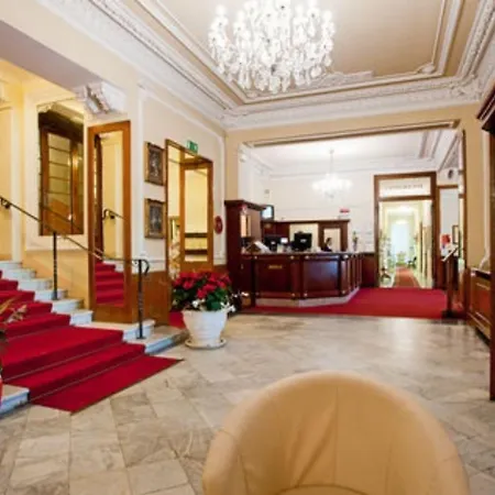 Hotel Grand & Des 4*