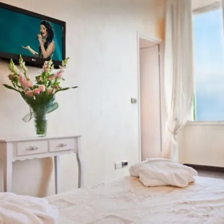 Hotel Grand & Des 4*