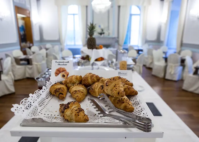 Grand & Des מלון 4*