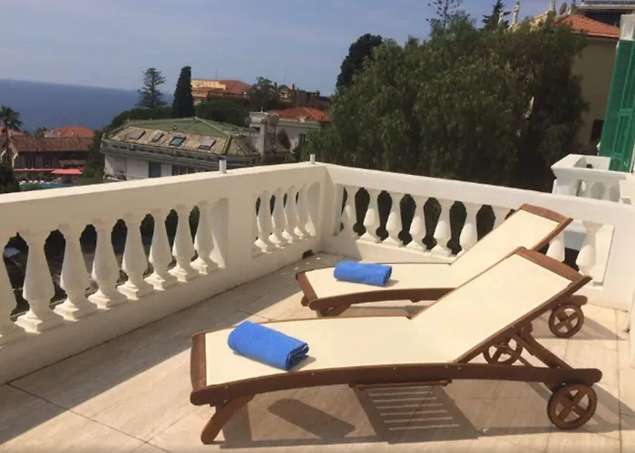 Grand & Des מלון 4*